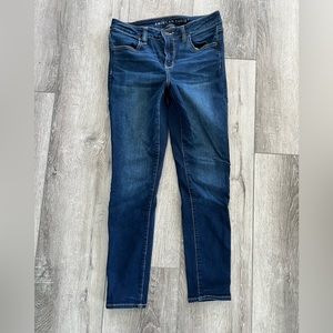 Woman’s American Eagle jeans size 10 like new